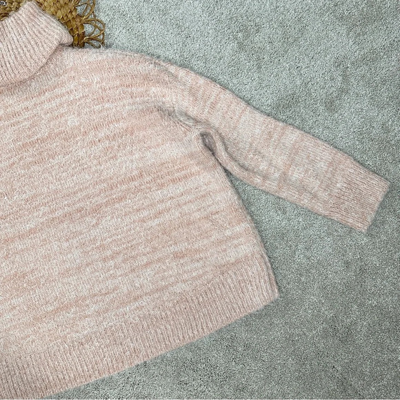 Show Me Your Mumu Fatima Turtleneck Sweater Fuzzy Pink Knit Wool Blend Size S - Picture 12 of 16